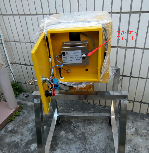 供應梁興塑機輔機 塑料銅鋁檢測分離器 再生塑料雜質金屬分離器 德國技術第四代金屬分離器 東莞廠家直銷保修二年 終身維護